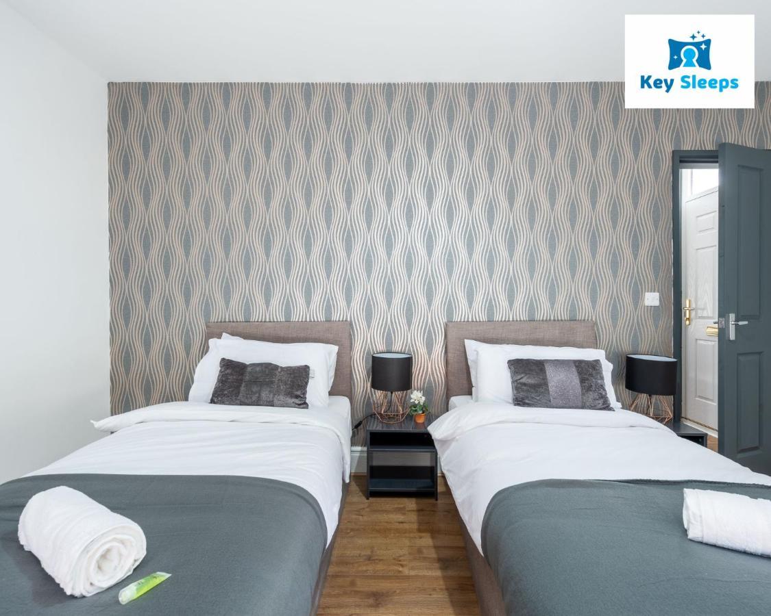 Five Bedroom Spacious Modern House By Keysleeps Short Lets Workington Lake District Beach Exterior foto