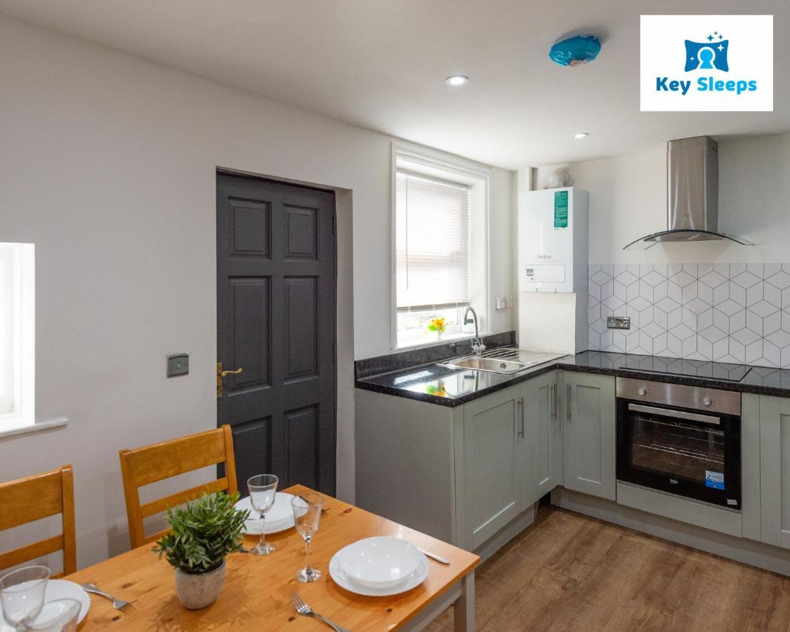 Five Bedroom Spacious Modern House By Keysleeps Short Lets Workington Lake District Beach Exterior foto